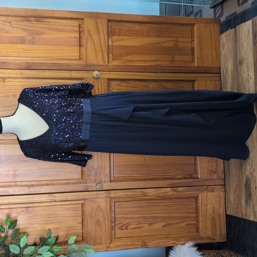 Talisea Navy Blue Sequin Maxi Dress V Neck Gown 16W     R155